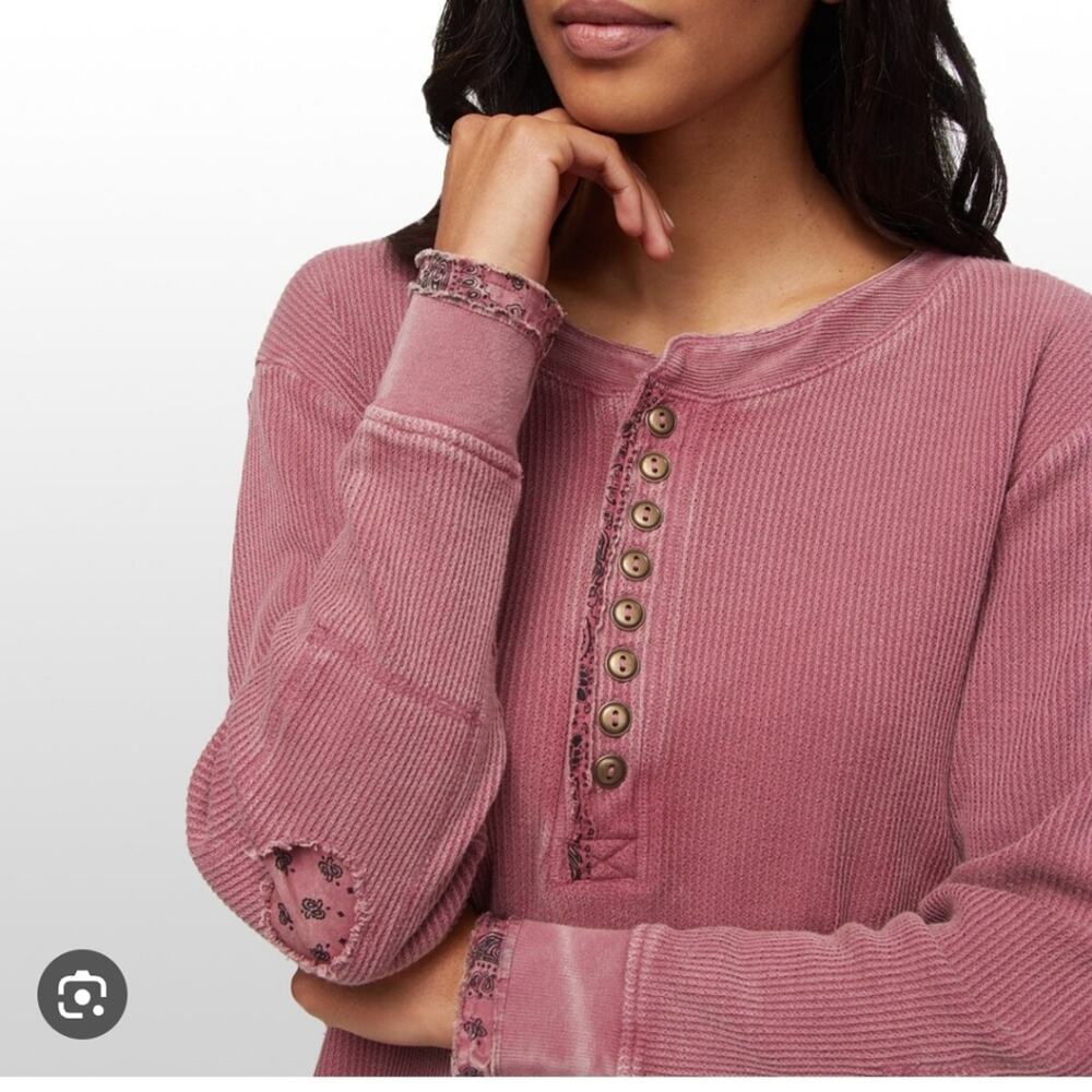We The Free Fall For You Henley Sweet Cranberry Elbow Patch Top Size Small